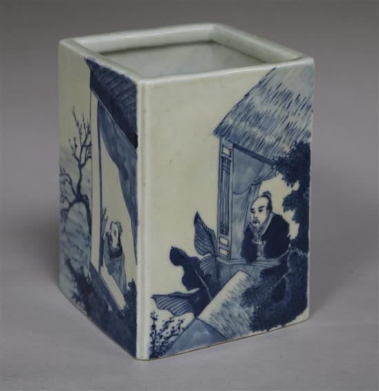 A blue and white Chinese brush pot height 13cm